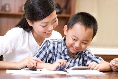 Làm sao để học cùng con mà không sợ hướng dẫn sai