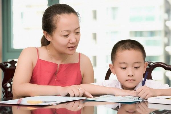 6 Cách đơn giản giúp con học giỏi mà không cần ép buộc