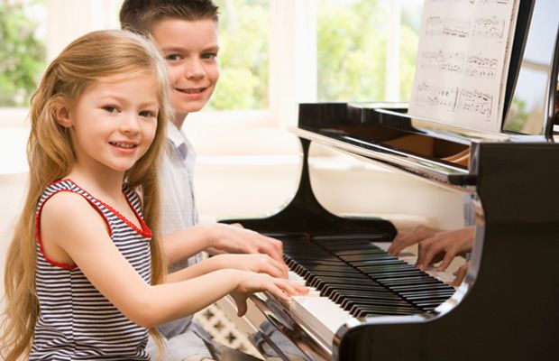 9 kỹ năng dạy trẻ tự tin trước đám đông
