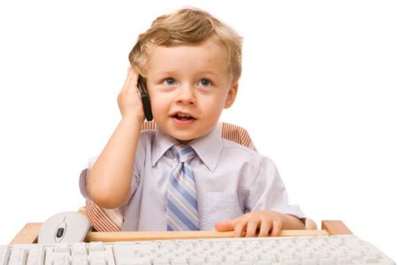5 bước đơn giản giúp cha mẹ dạy con sử dụng điện thoại đúng cách 