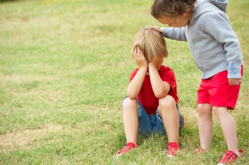 6 cách hay dạy trẻ biết yêu thương