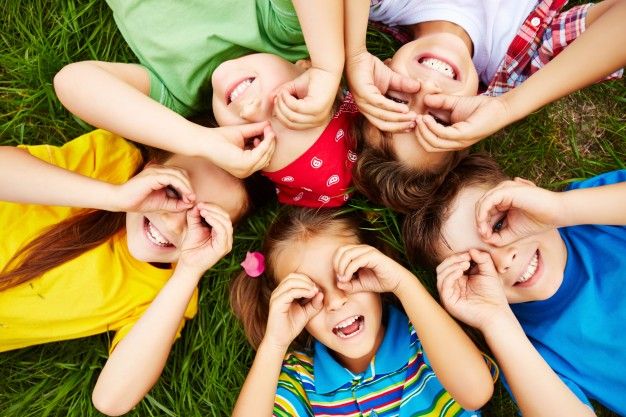 Làm thế nào để dạy con kỹ năng kết bạn?