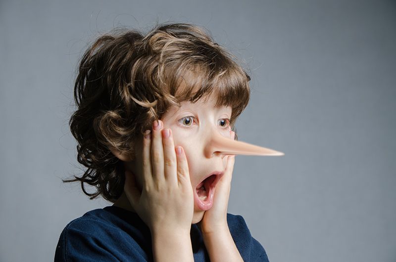 6 cách giúp bạn trị dứt tật nói dối ở trẻ