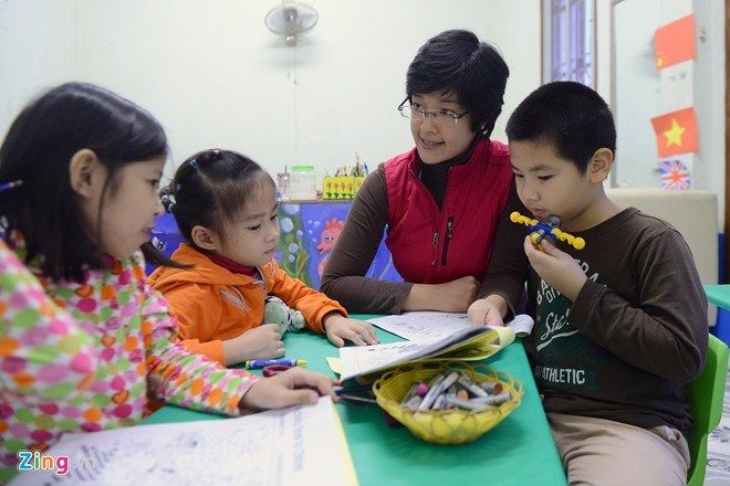 Hai xu hướng trái ngược về tự dạy con tại nhà